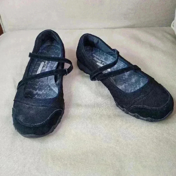 Skechers Relaxed Fit Bikers Casual Mary Jane Flat Womens Size 7 49405 Black - Picture 1 of 6
